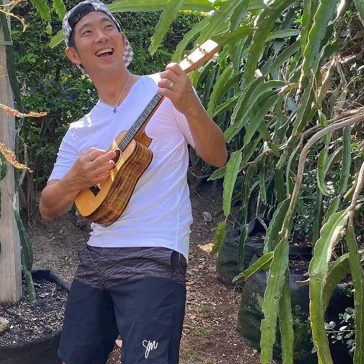 This is how you start the weekend! Loving that @jakeshimabukuro (we may try to play the ukulele on occasion) is rocking @shaina_makai board shorts! 
#entrepreneur#femaleentrepreneur#swimweardesigner#fashionfactory#creative#sweeniemanufacturing#summer