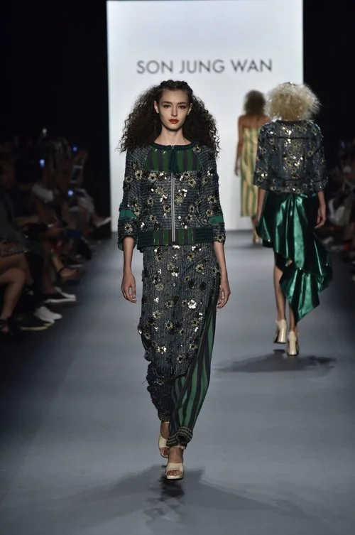 Son Jung Wan Takes Risks- SS17 Collection 