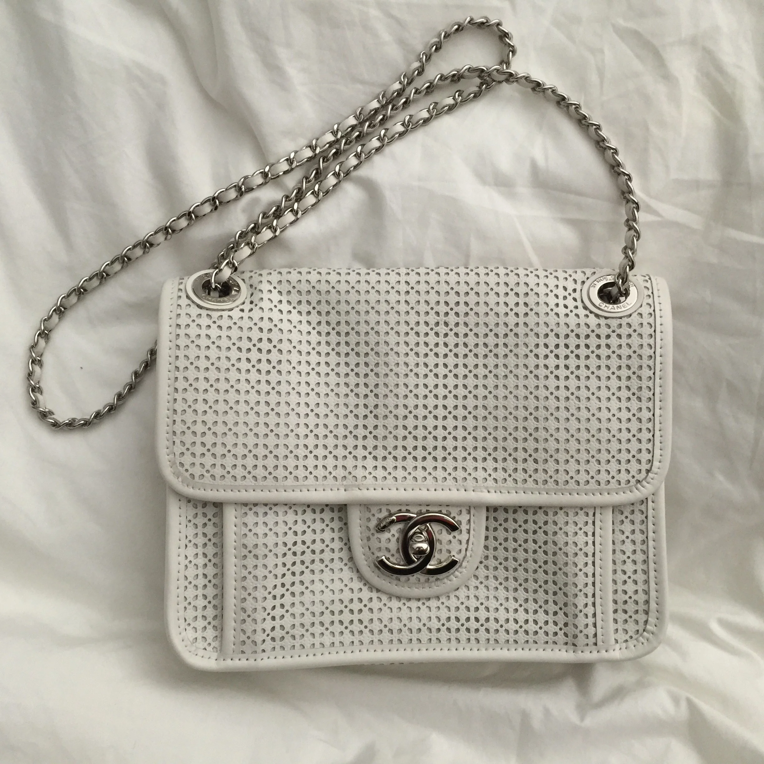 Buy Used Louis Vuitton Handbags, Jewelry & Accessories - Bag Borrow or Steal