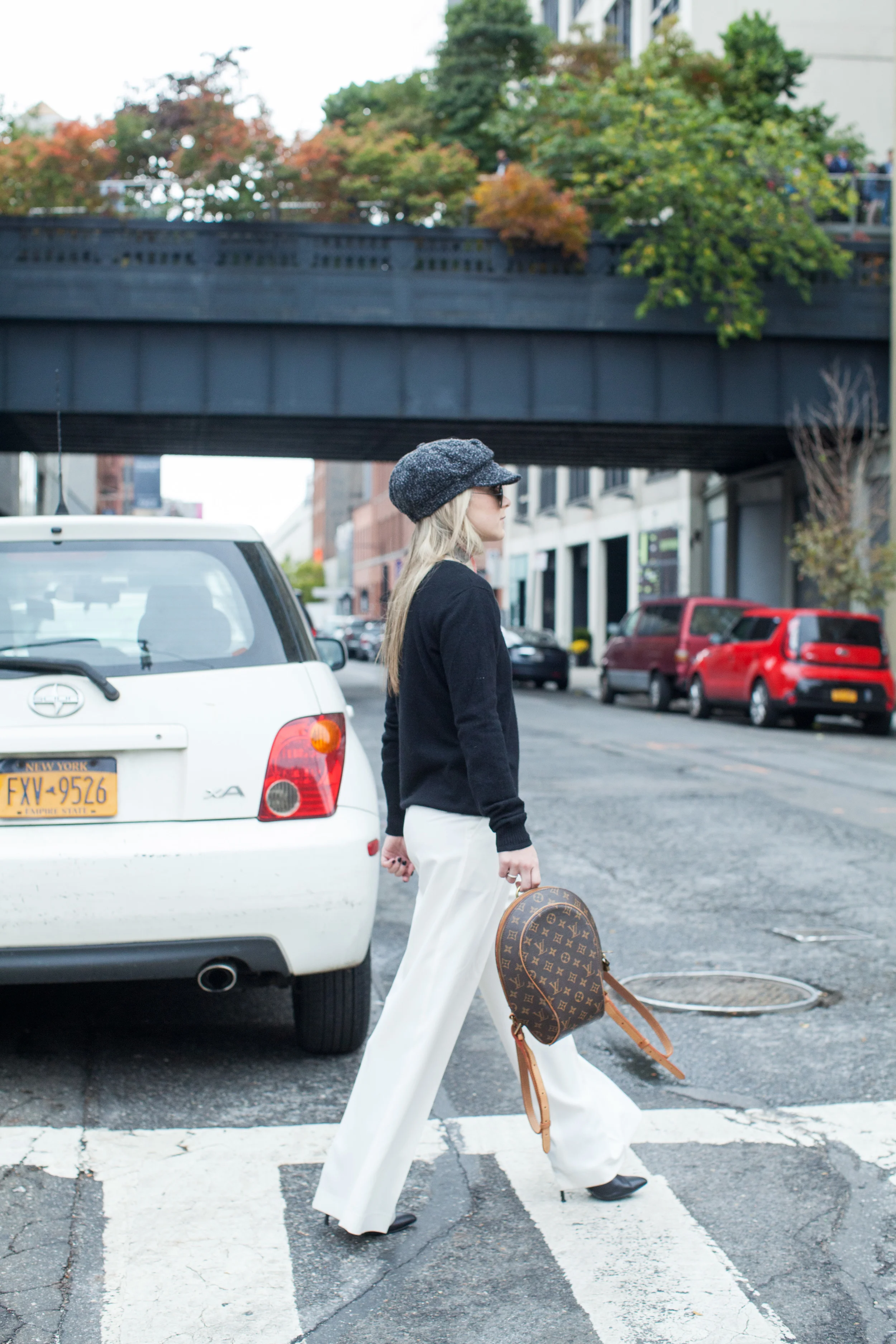 louisvuittonbackpack_blacksweater_Whitepantsafterlaborday