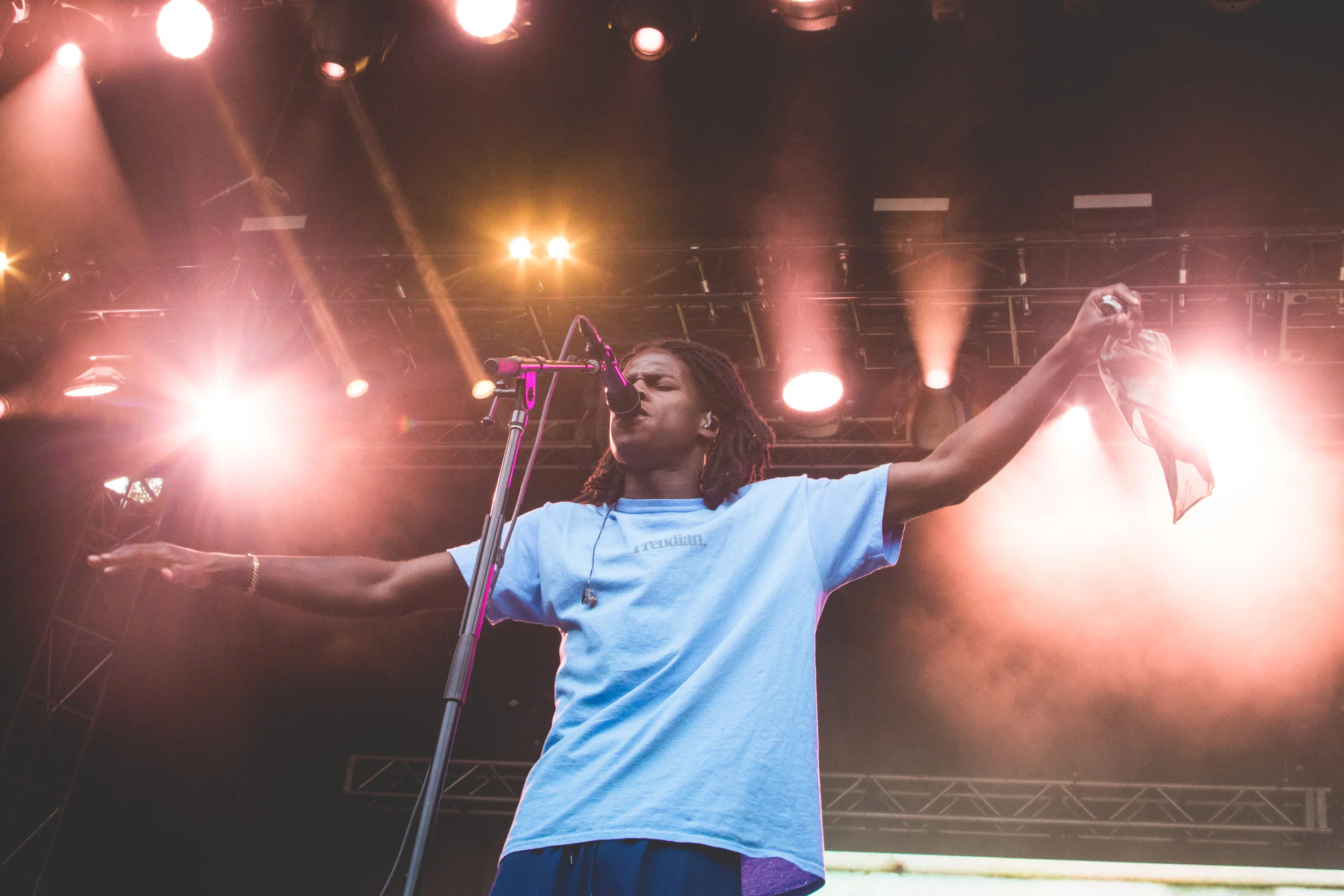 Daniel Caesar