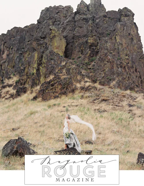 horsetheif butte in washington Oregon bridal session