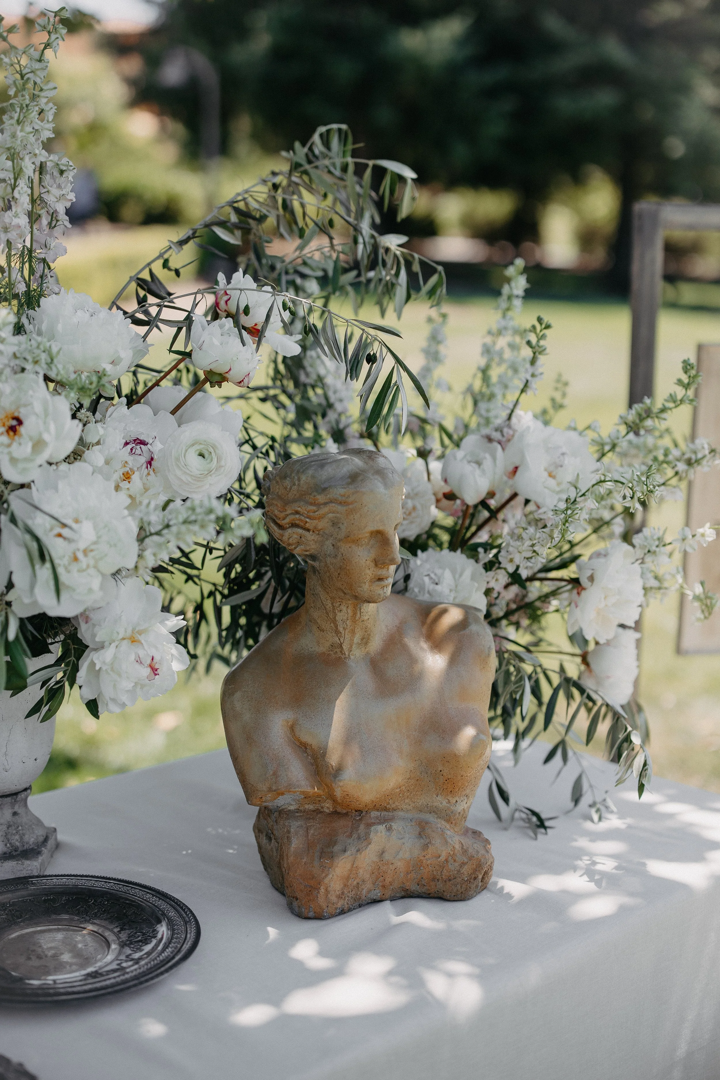 Italian Villa in Oregon Wedding.JPG