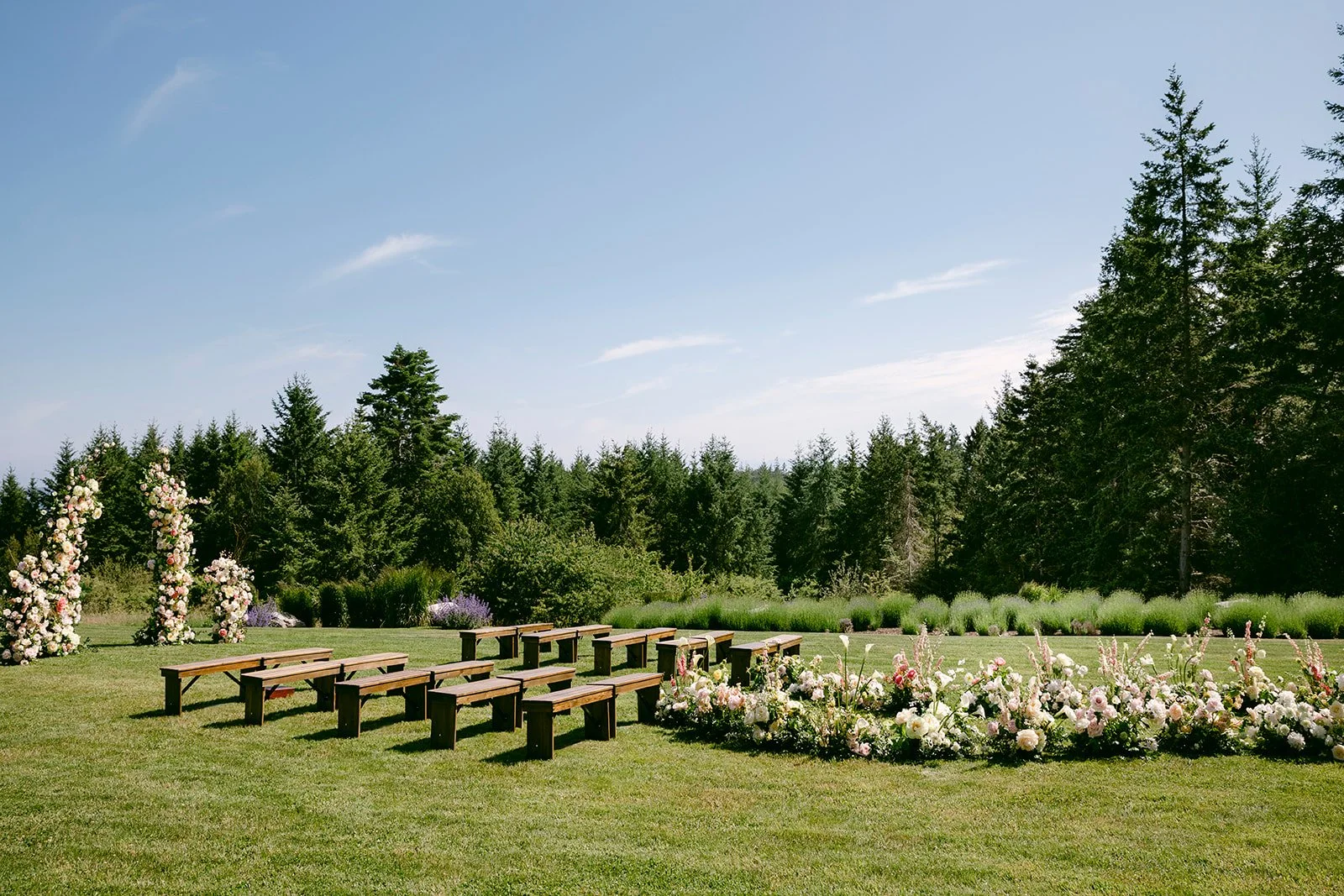 Friday Harbor wedding flowers.jpg