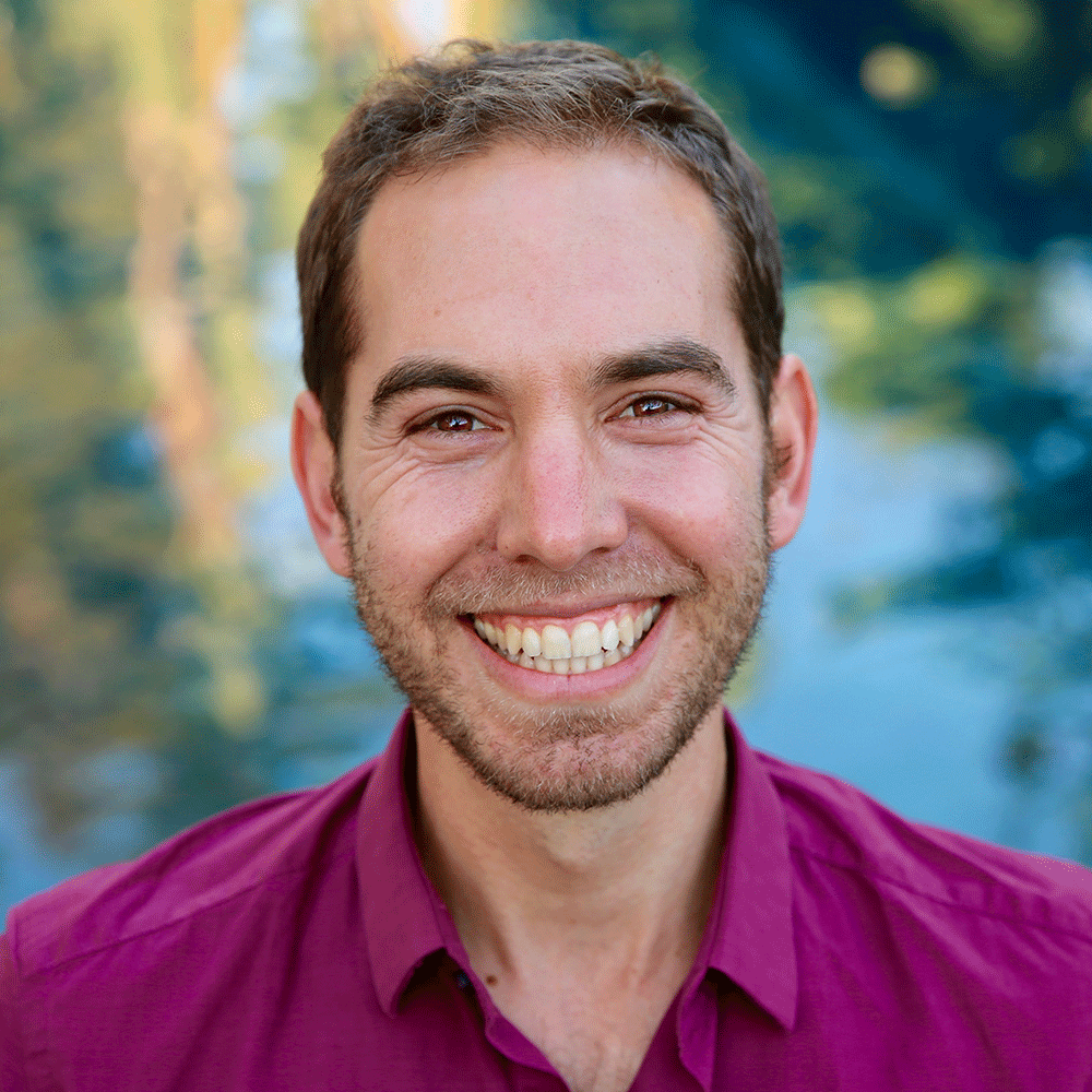 Peter-Portrait-Square-1000px.png