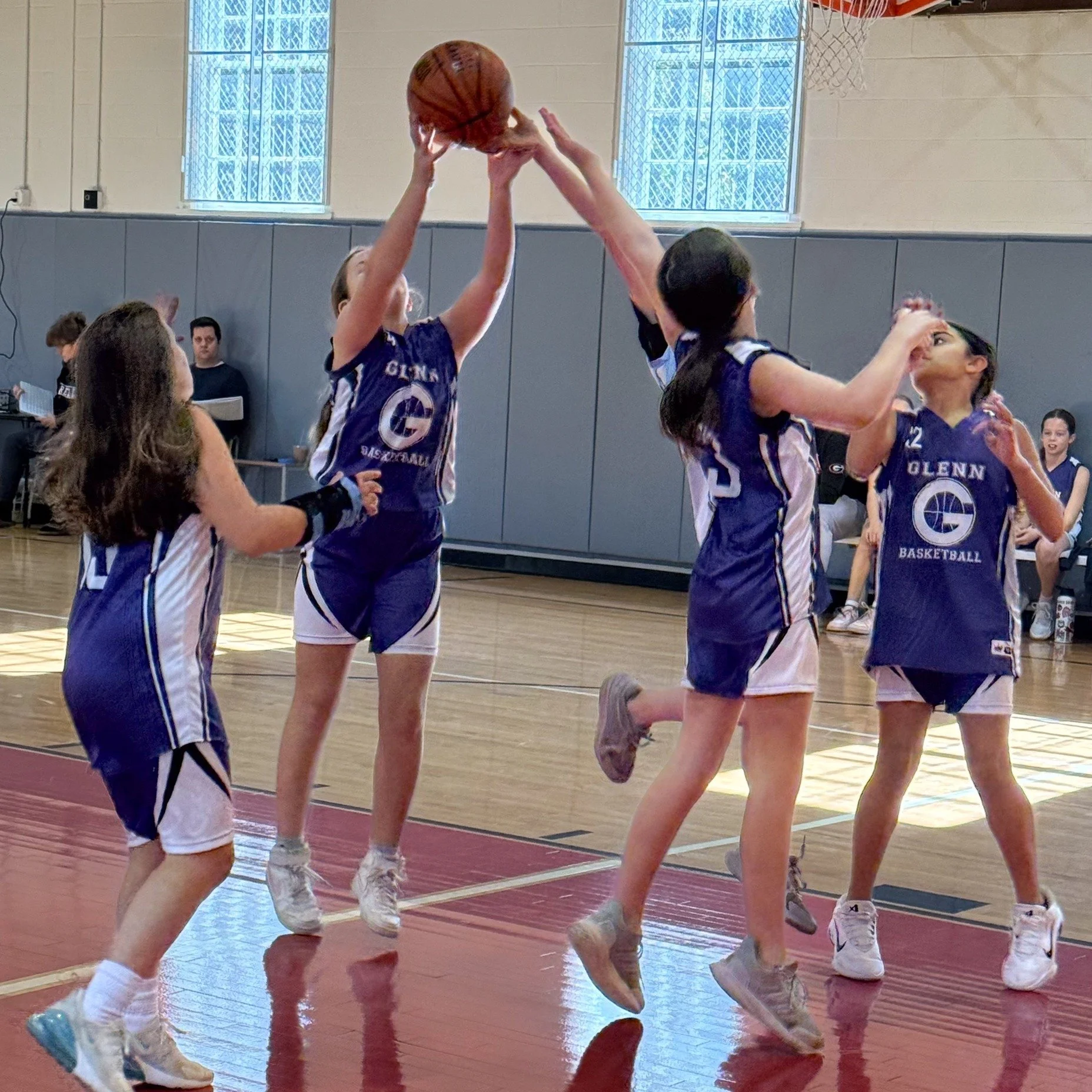 Our 2025-2026 GlennHoops season is underway! We have 28 teams of elementary, middle, and high school ages playing basketball every weekend in the YAAB. Thank you to our volunteers and to our families in the Glenn UMC Recreation community for making e