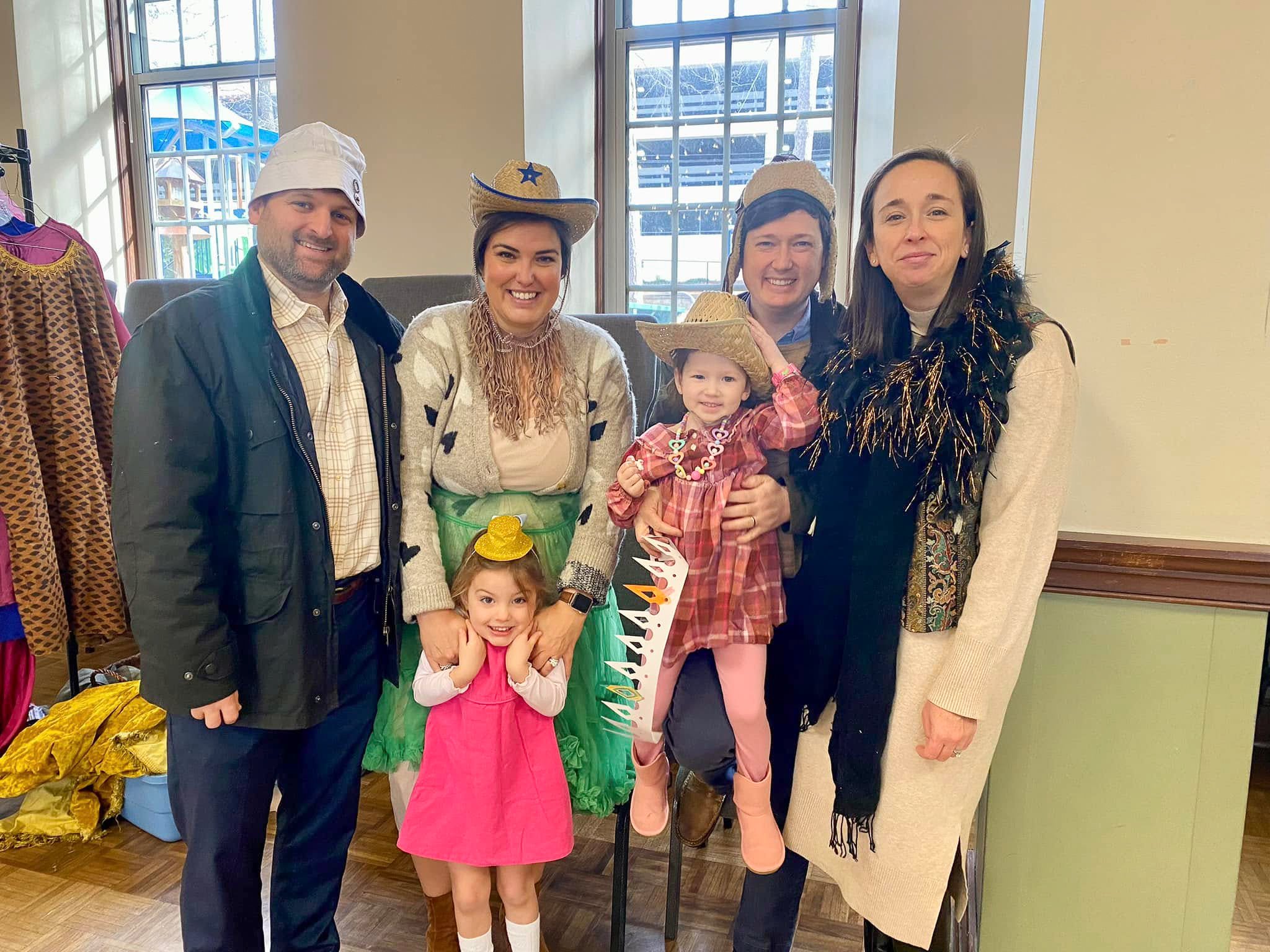 All ages are invited to join us for a pre-Epiphany celebration on Sunday, January 4, at 10am in the Fellowship Hall! Bring donations of baby supplies for Motherhood Beyond Bars as symbolic gifts for the Christ Child. Don your royal attire to look lik