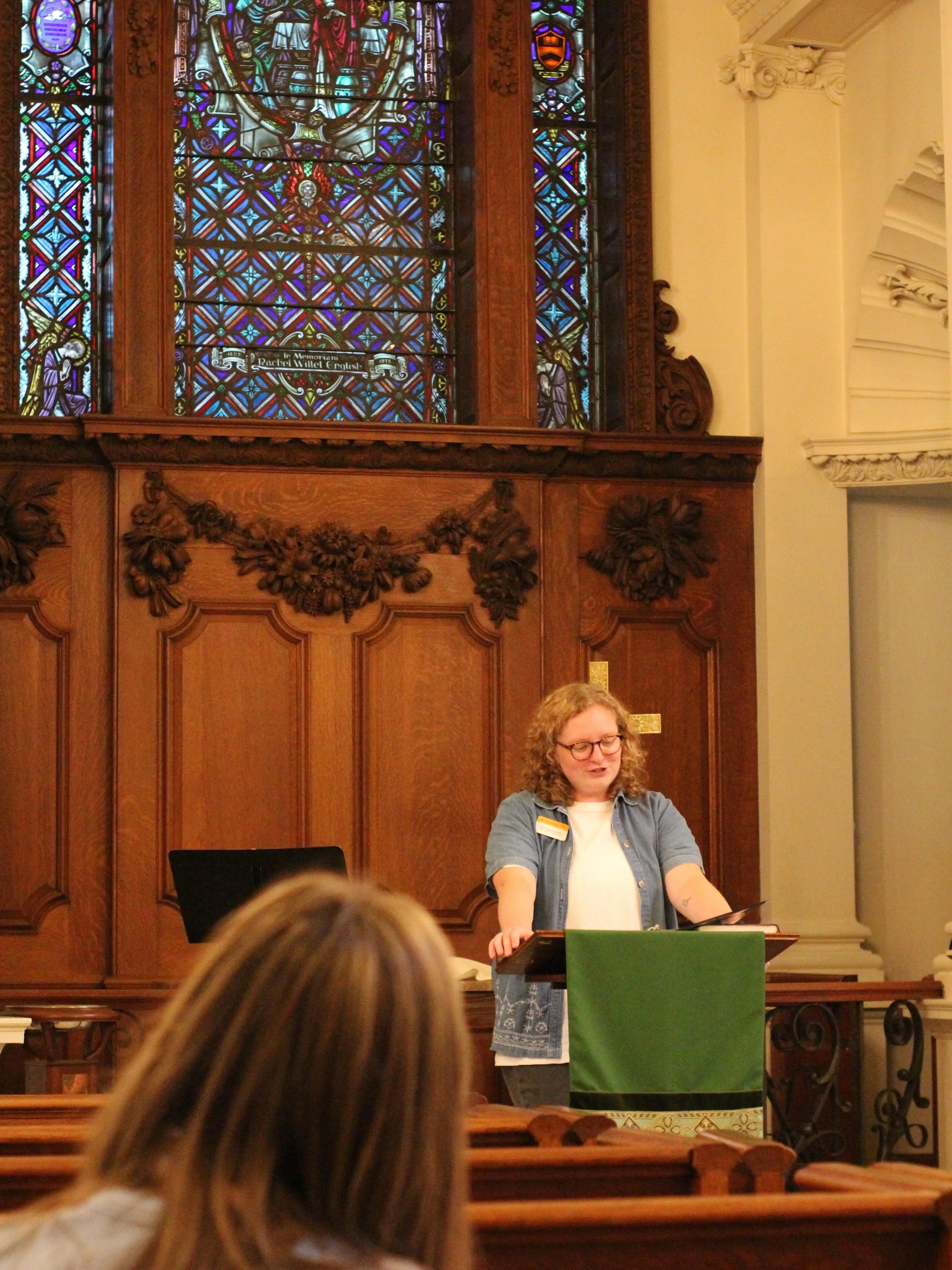 Happy Friday! We&rsquo;re counting down til Monday night at Wesley Fellowship. Join us at 6PM for Hattie B&rsquo;s Hot Chicken and worship at 6:30 for music, a message, and Communion in the Little Chapel. Stick around after and help us pack meals for