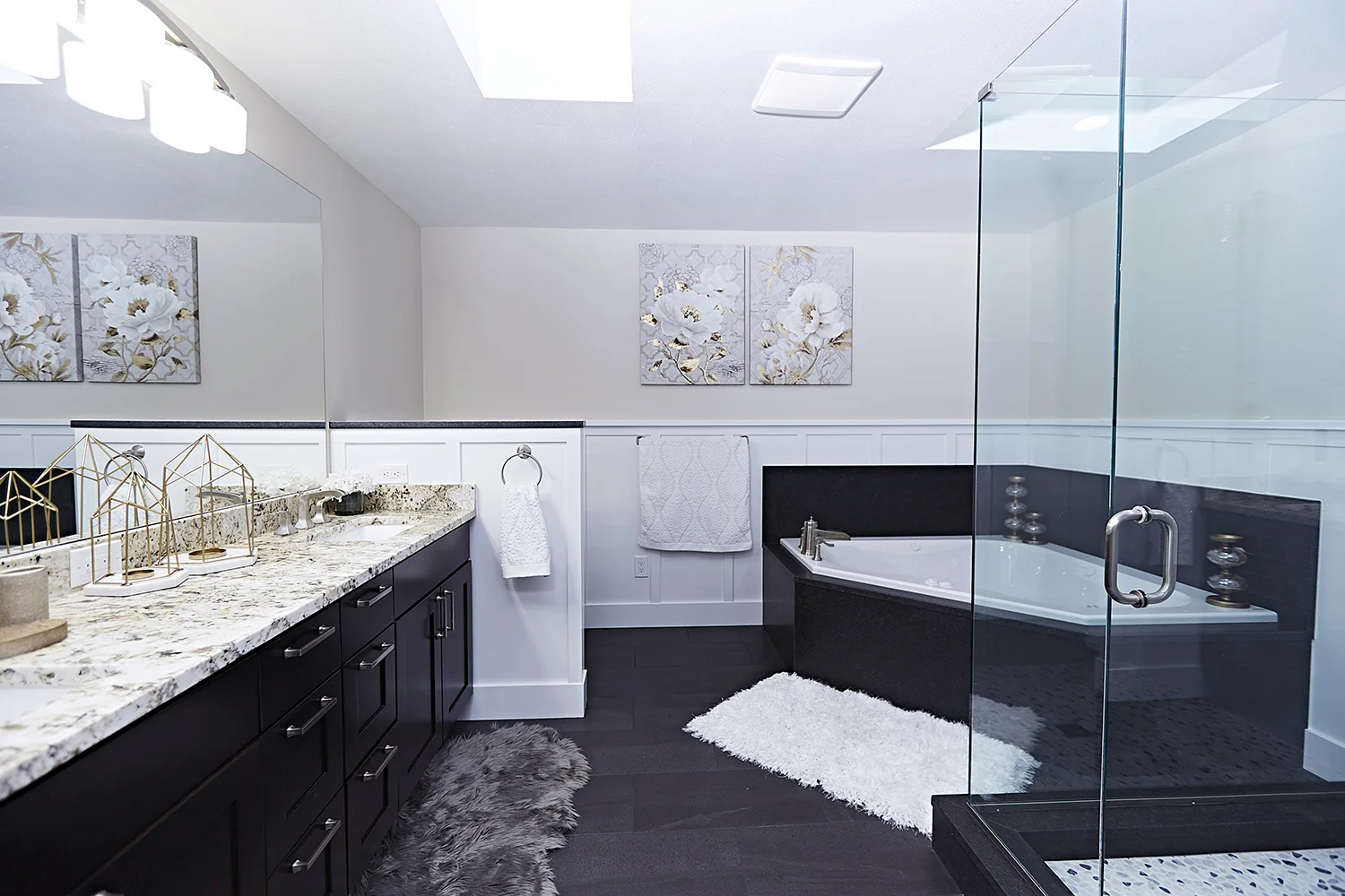 MASTER_BATH_BEDROOM_C21_SOK_CHENG_01.jpg