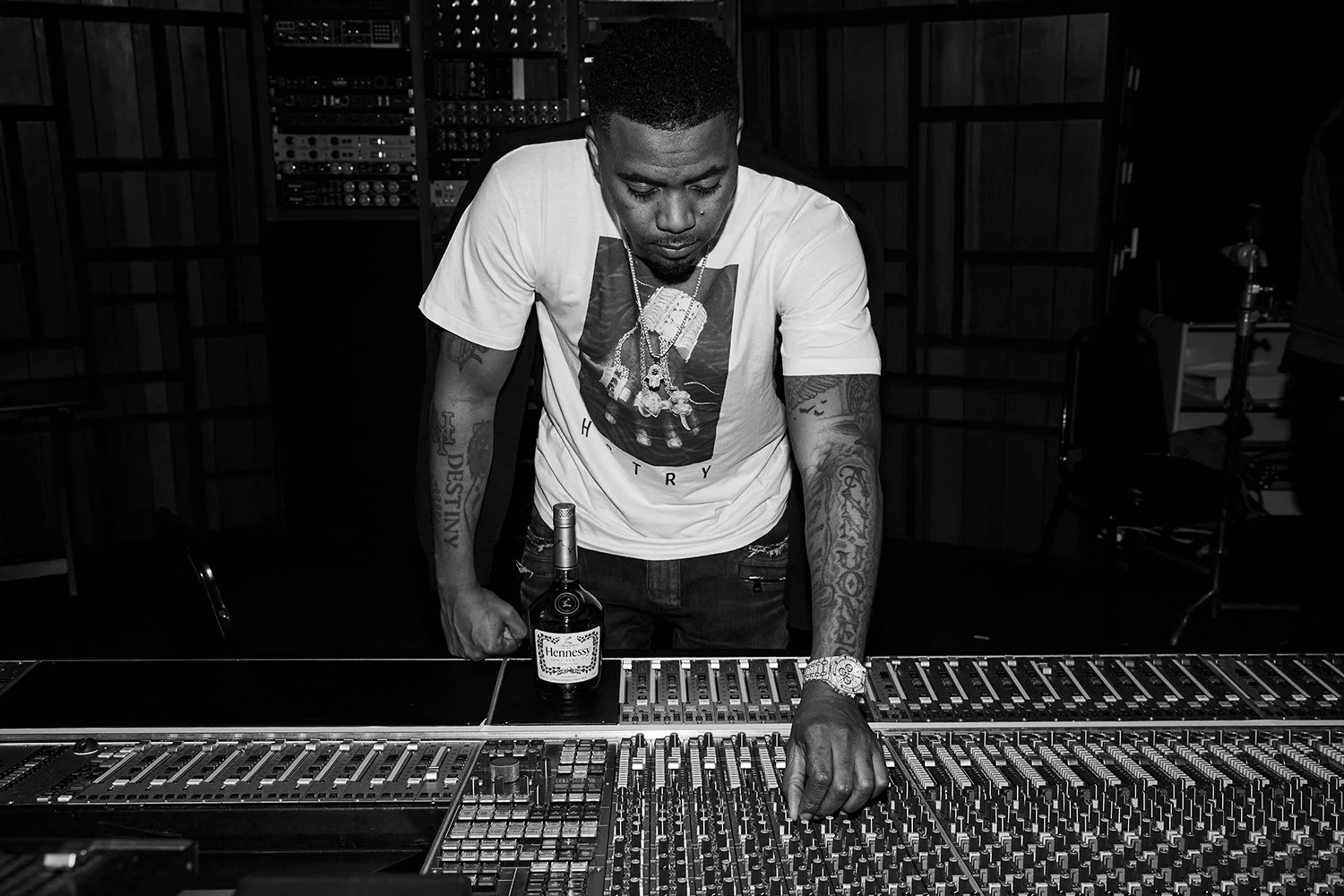 NAS_HENNESSY_312.jpg