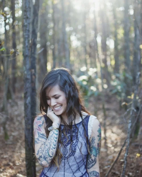 Artist Spotlight: Thuy Dockendorf