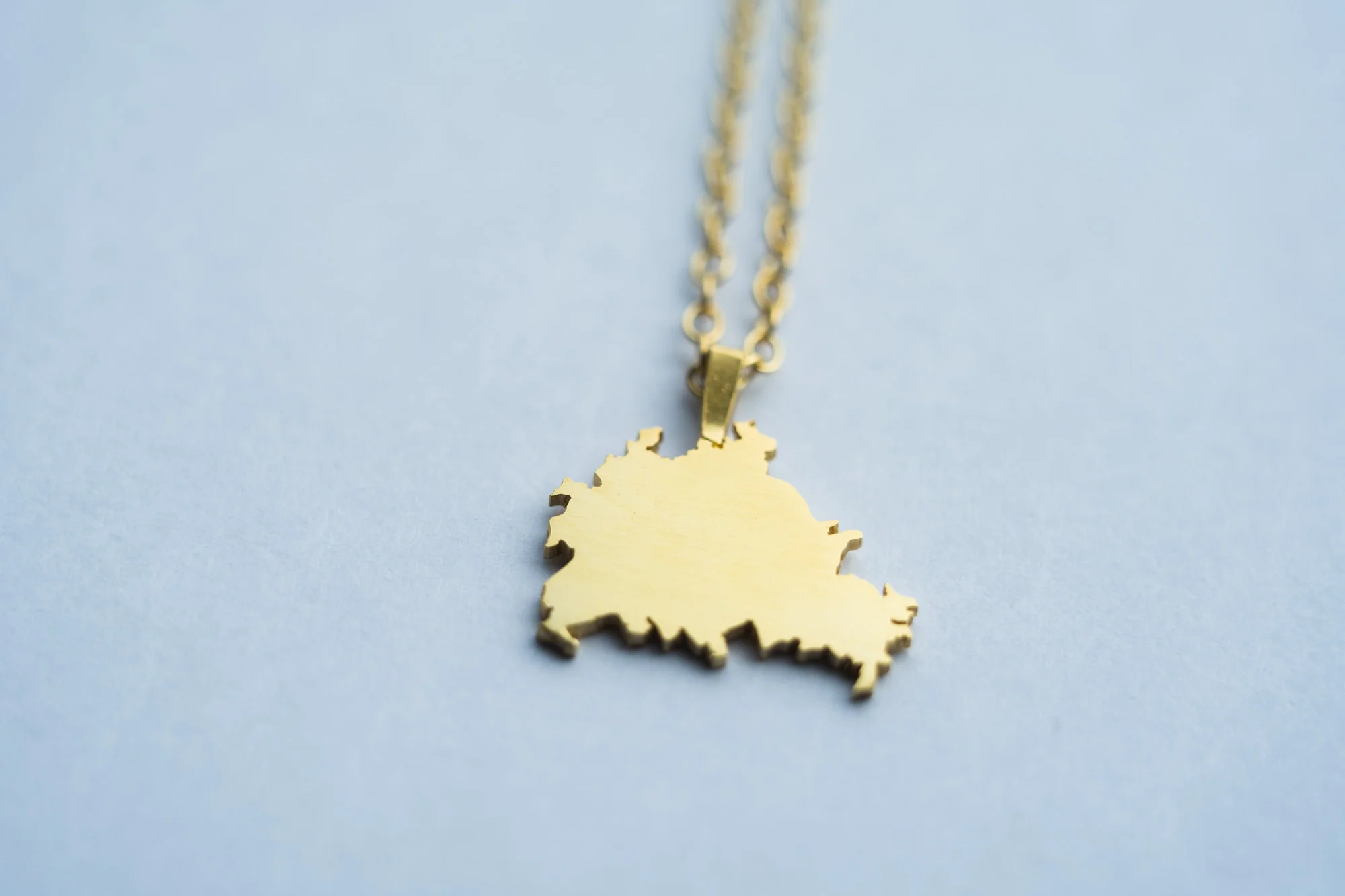 Berlin pendant, gold 