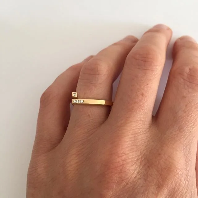 My favourite I&rsquo;ve ever made.
-
-
-
-
#weddingband #diamonds #goldring #wedding #diamanter #ring #vigselring #f&ouml;rlovningsring #band #engagementring #engaged #engagement