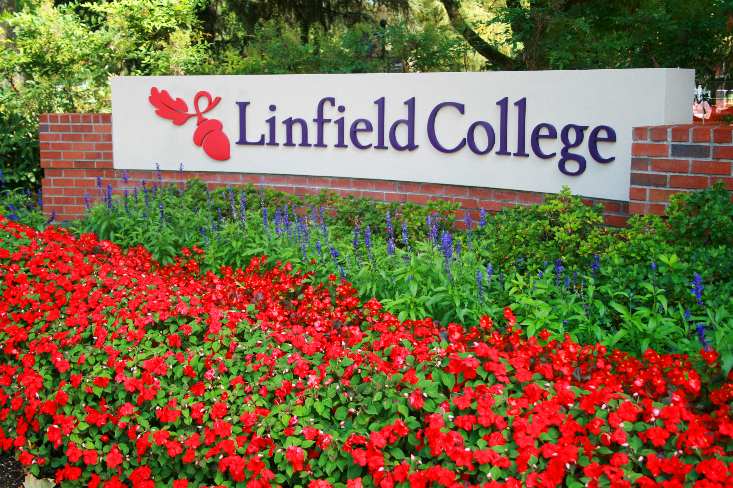 Linfield_Sign1.jpg