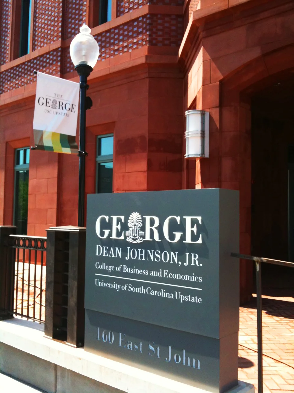 TheGeorge_Signage1.jpg