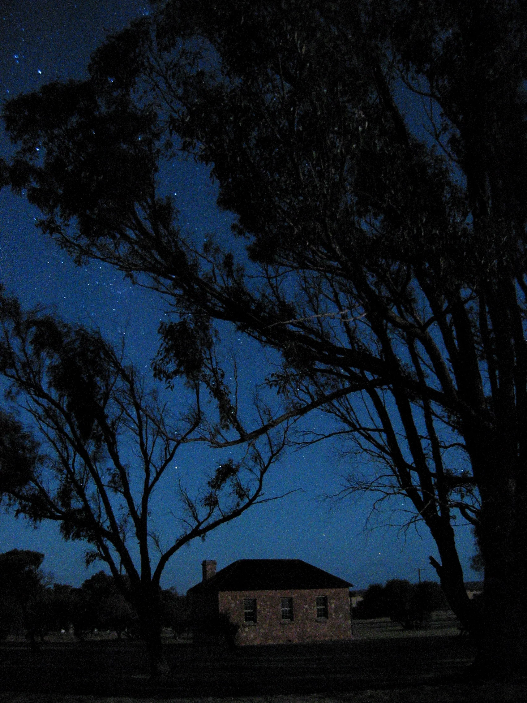 Greenough Hamlet photographed by Philip Gamblen, 2002