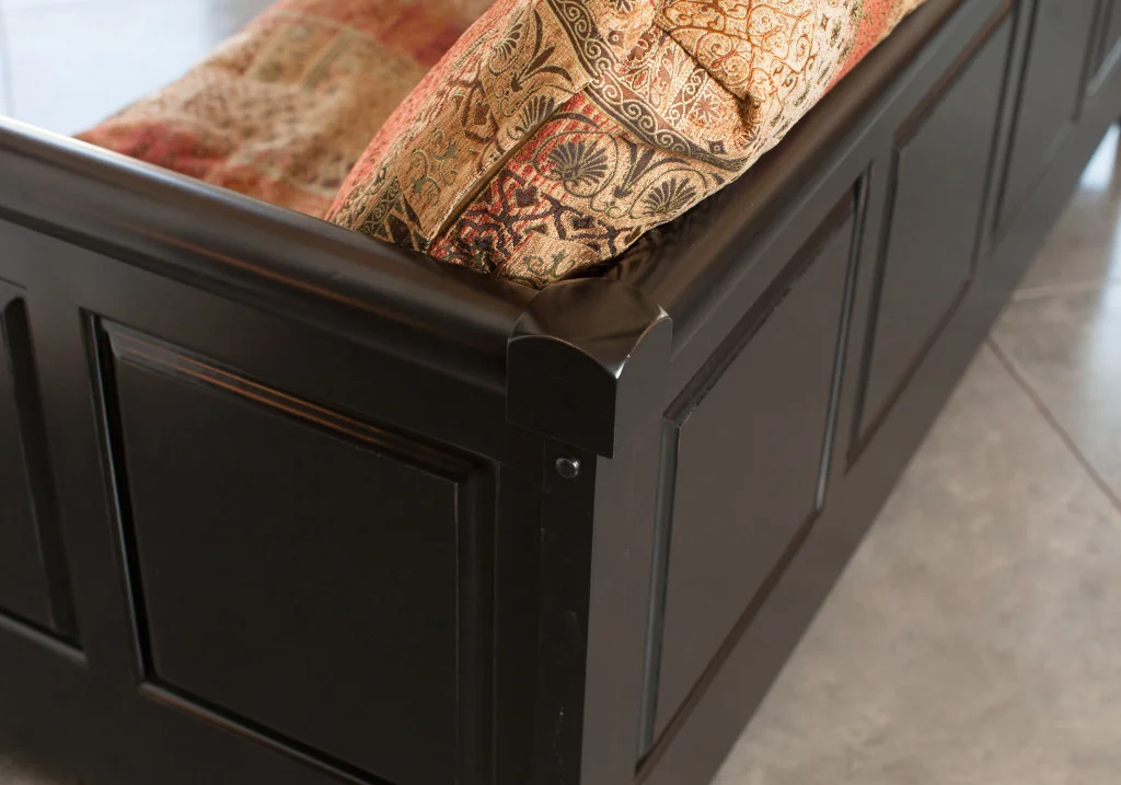 AdrianaBlackDetail-1024x717.jpg