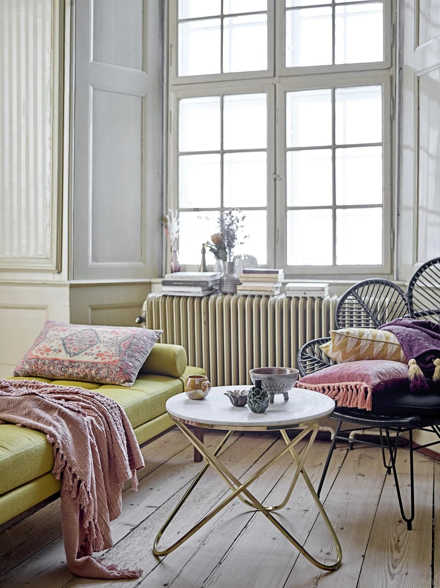 Rustic Stoneware Tripod Plant Pot 