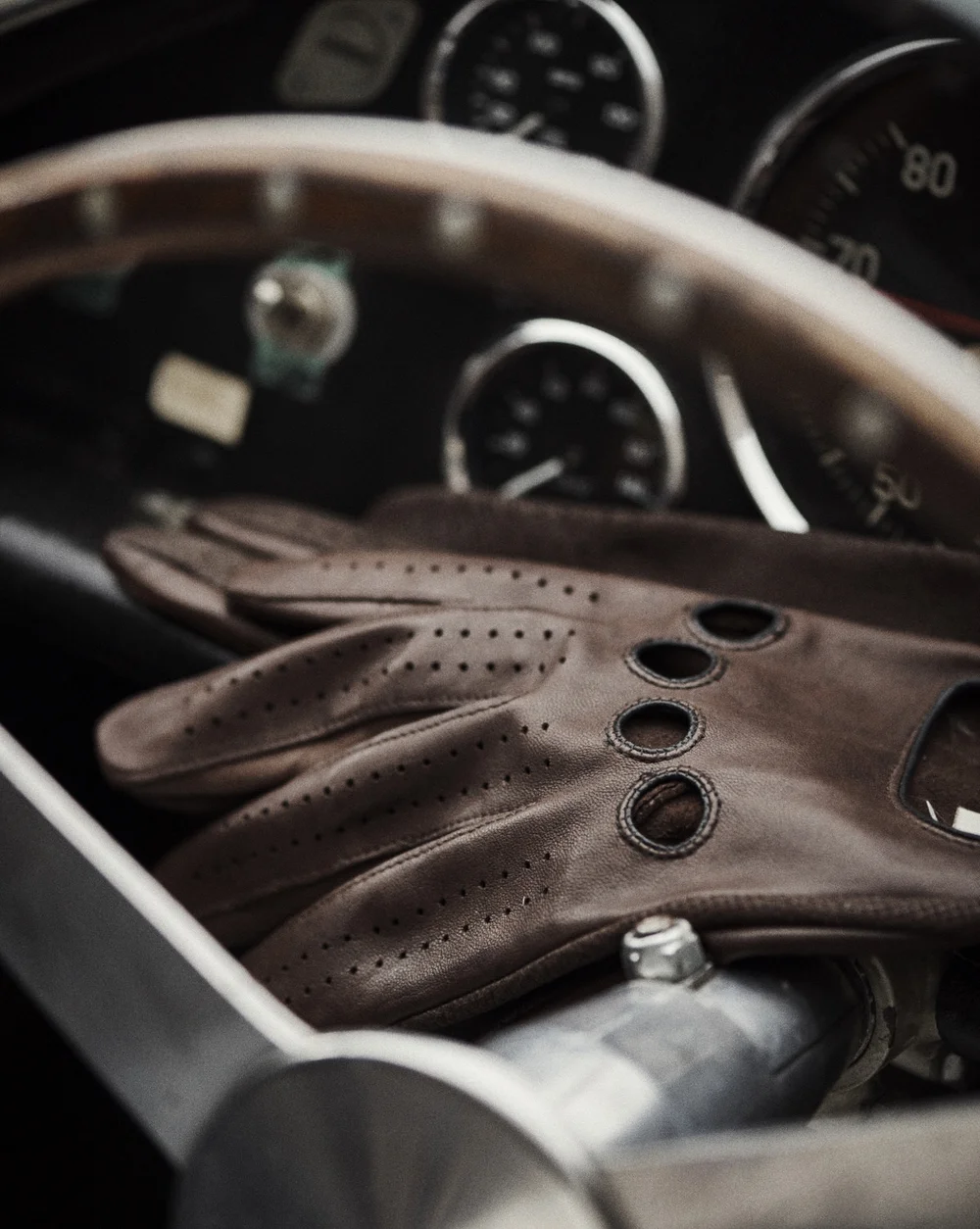 TOJEIRO LEATHER GLOVES — Tojeiro