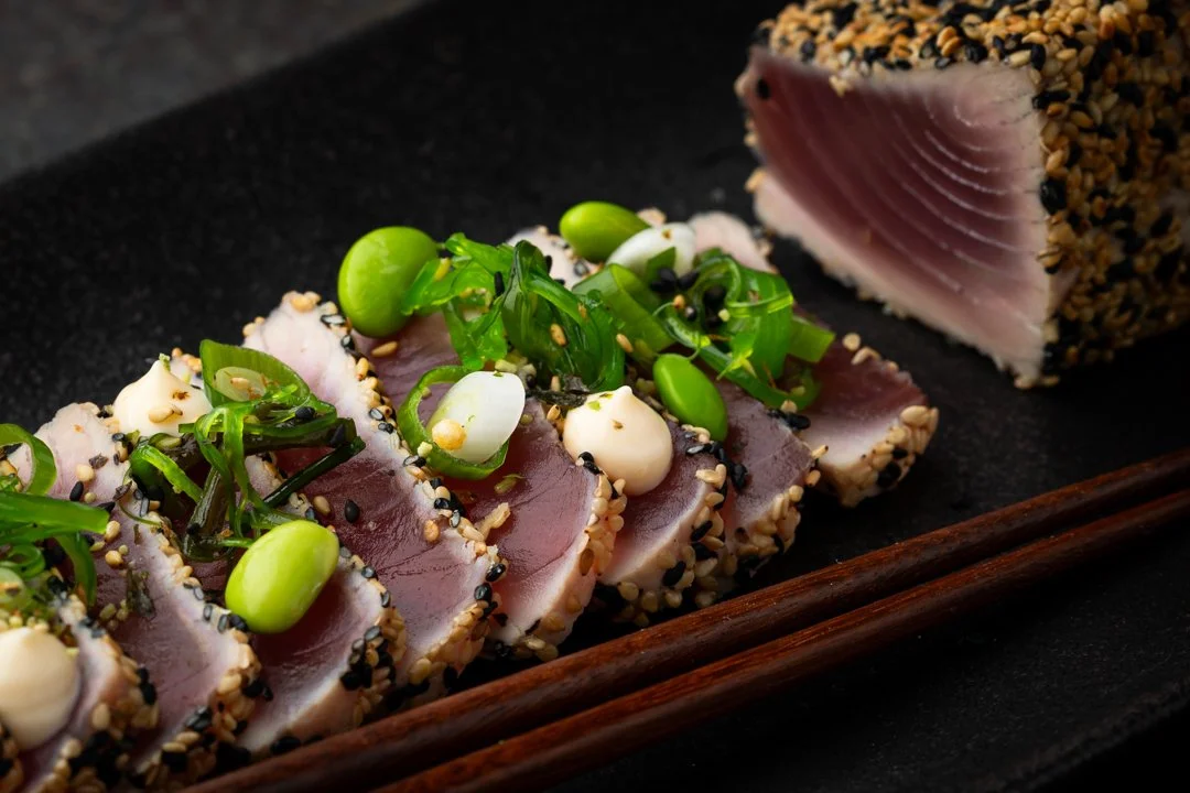 Tonijn tataki met edamame