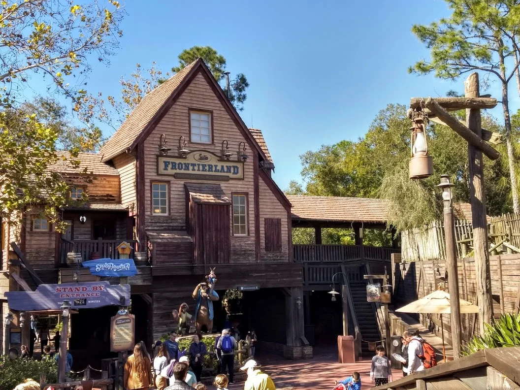 Frontierland Splash.jpg