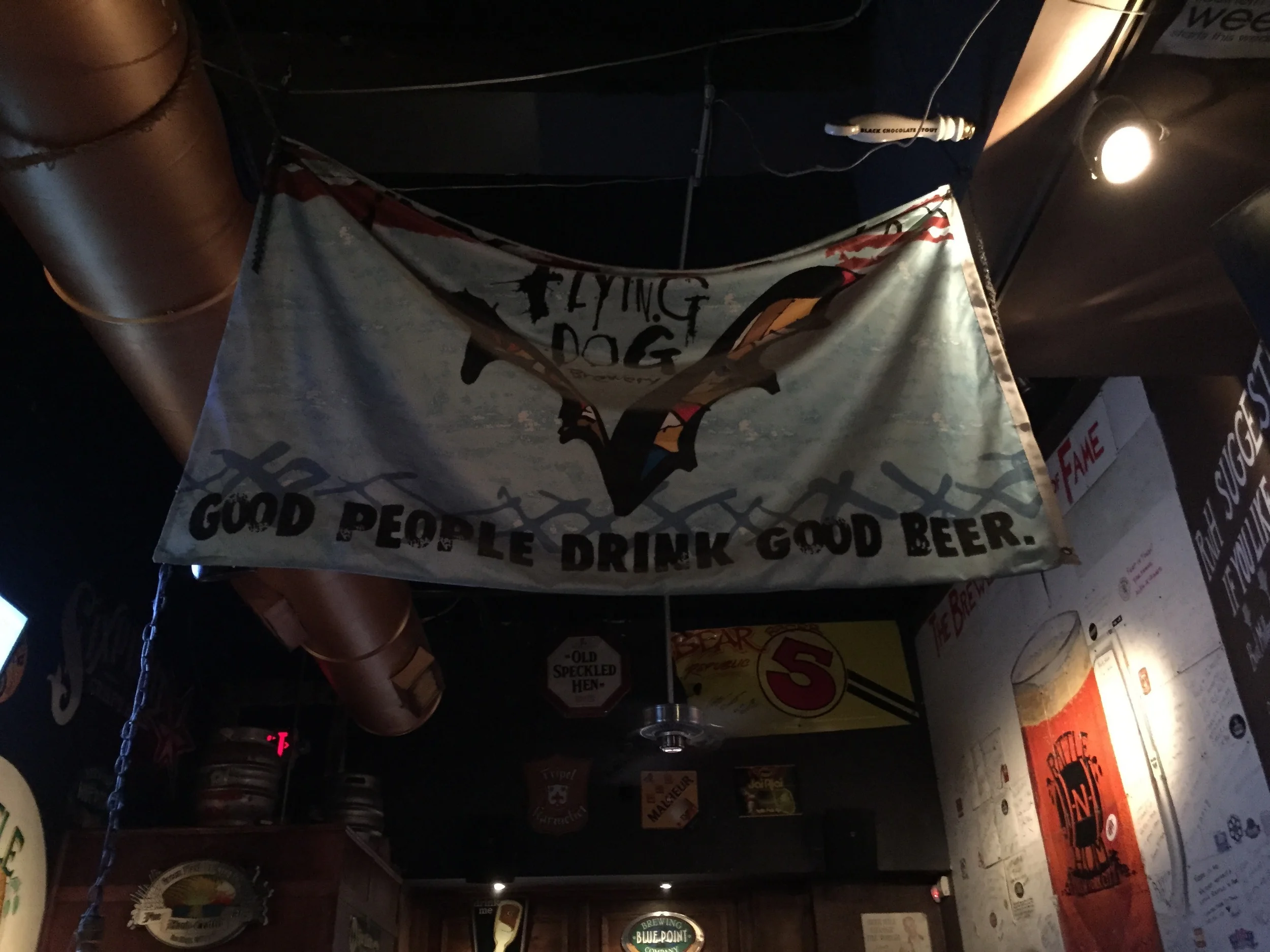 Логотип Flying Dog из Мэриленда.