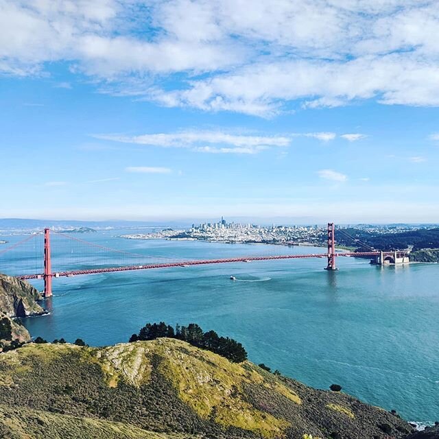 70 in January? Ride bike. #happyfriday #ilovesf #goldengate #notworking #citybythebay