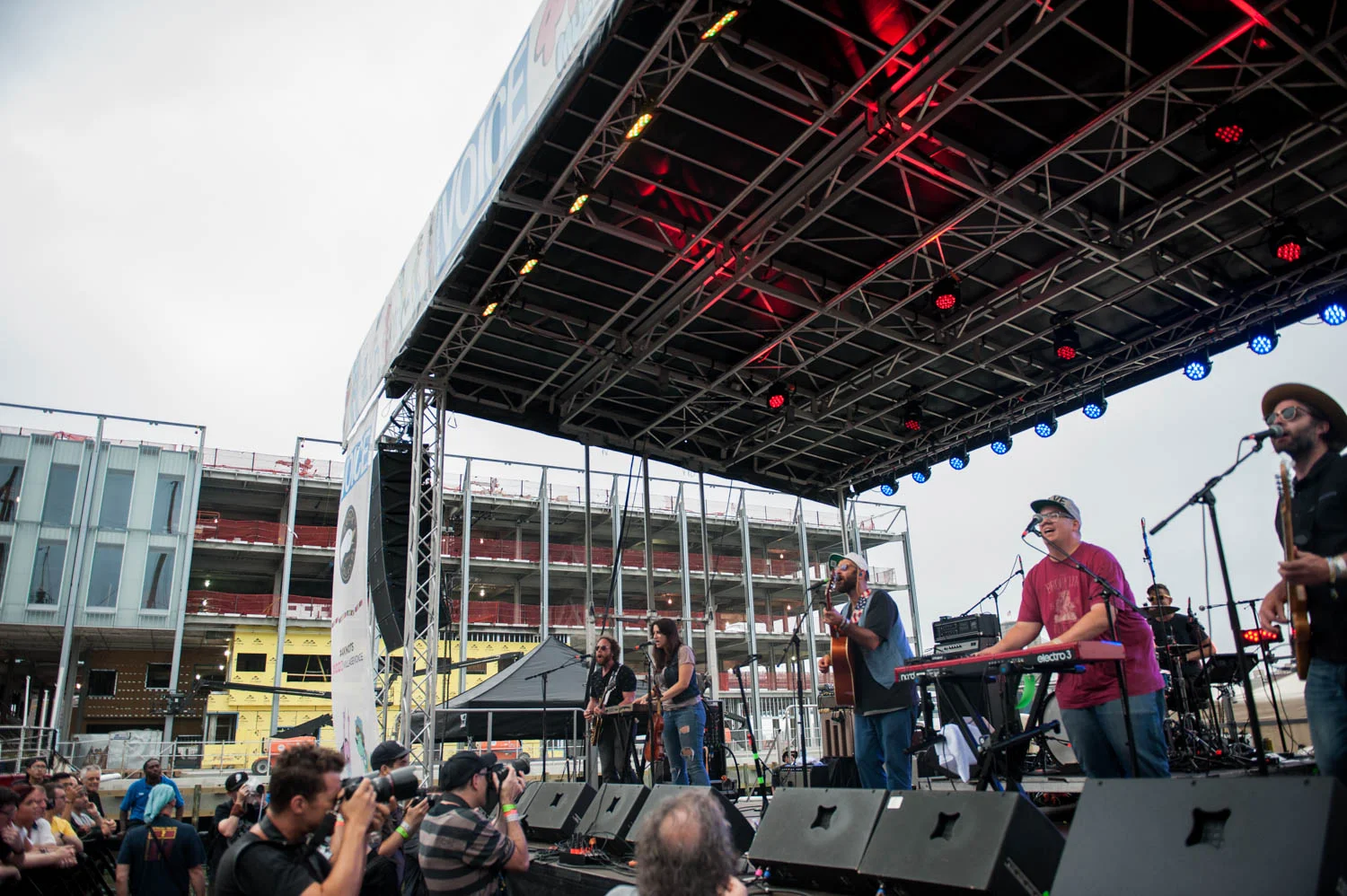 Strumbellas