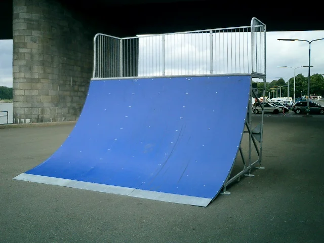 KLEINPROJEKTE / SKATEANLAGEN  