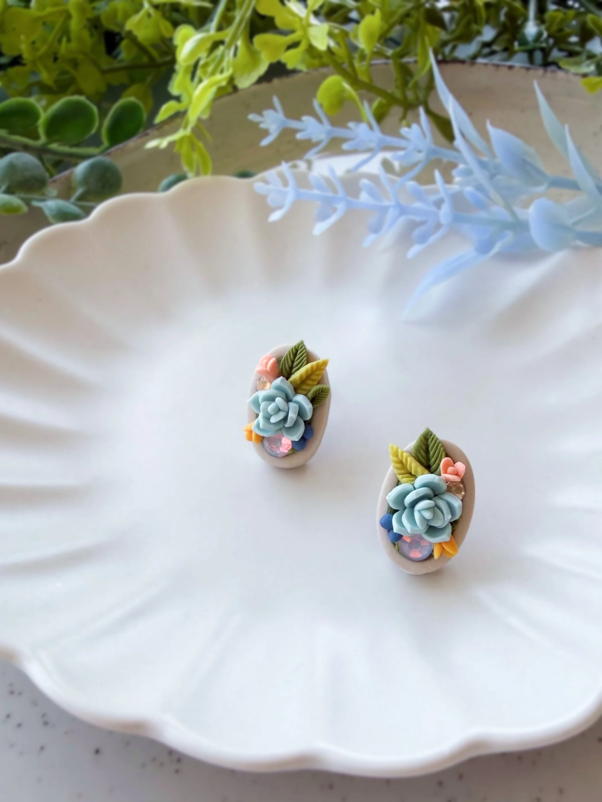Tiestito Studs - Oval