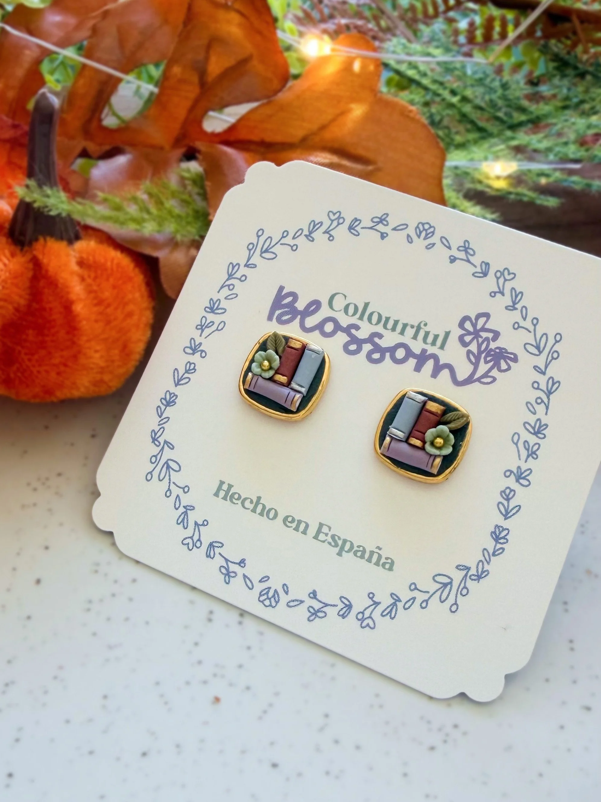 Book Shelf Studs - LG