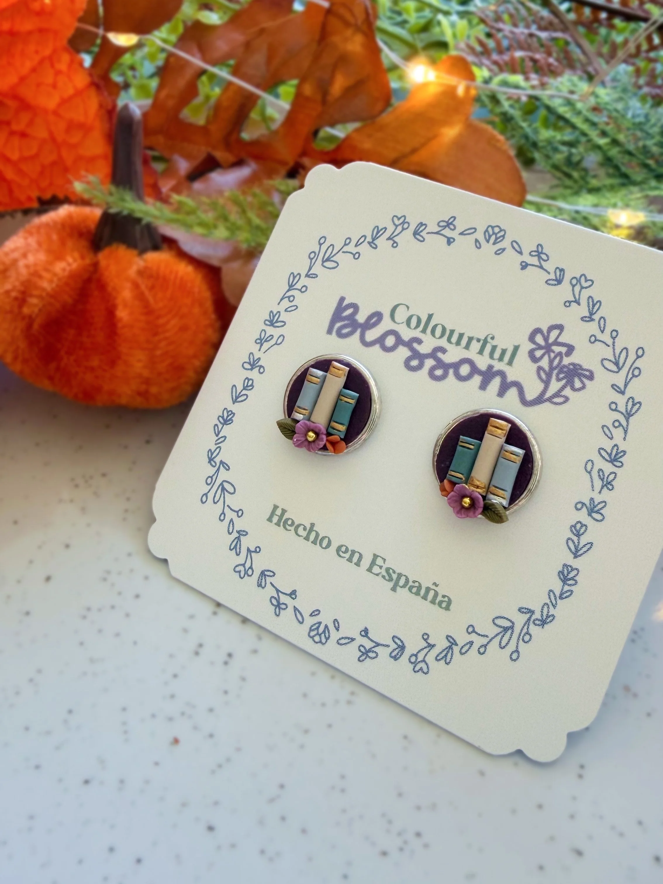 Book Shelf Studs - LG
