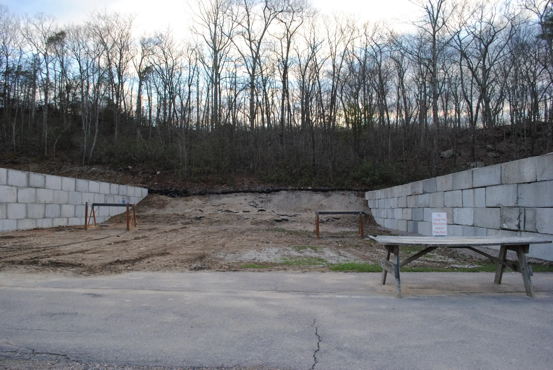 Middle pistol range