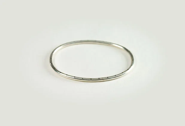 Dotted Oval Bangle