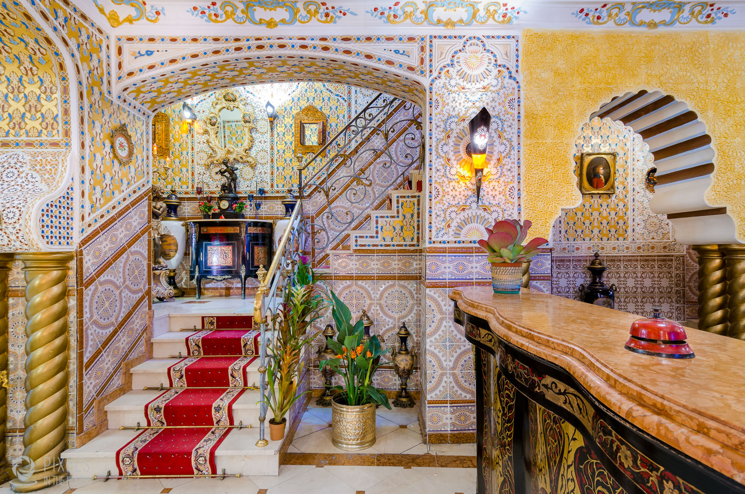 pixels-in-the-house-hotel-mozart-08.jpg