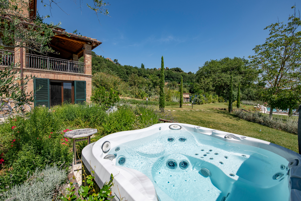 villa-nobile-pool-aperitivi-2.jpg