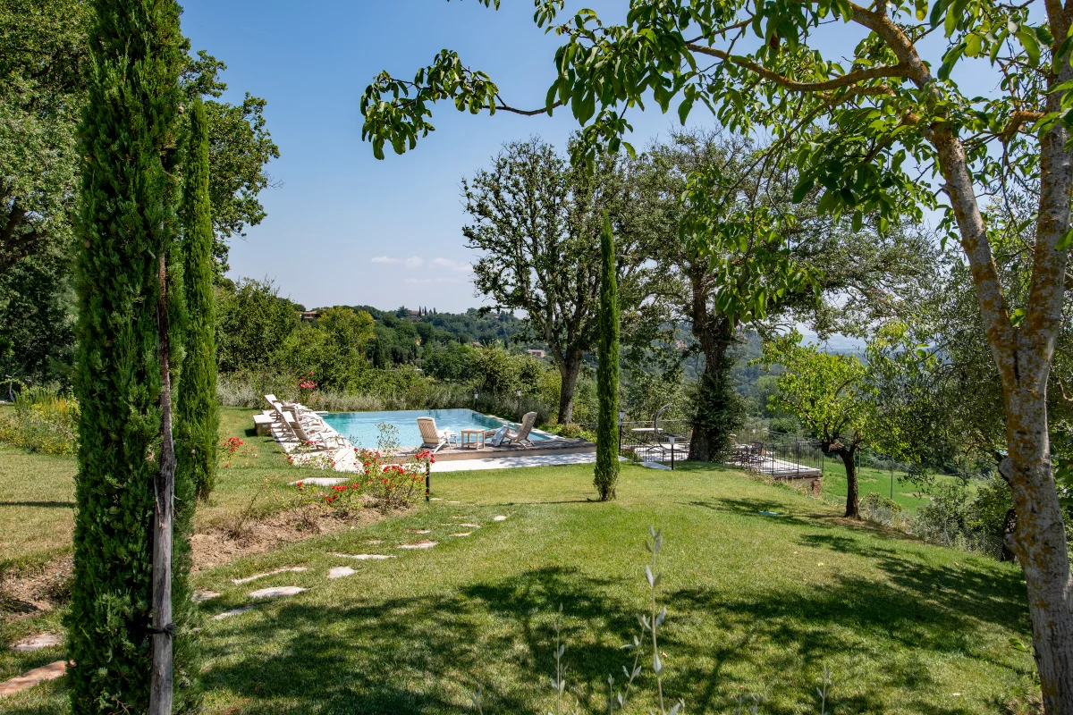 villa-nobile-pool-aperitivi-1.jpg