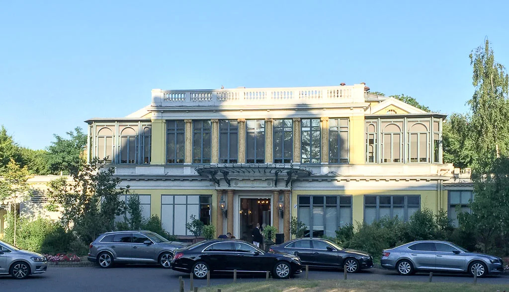 France- Pavilion Ledoyen- ✪✪✪