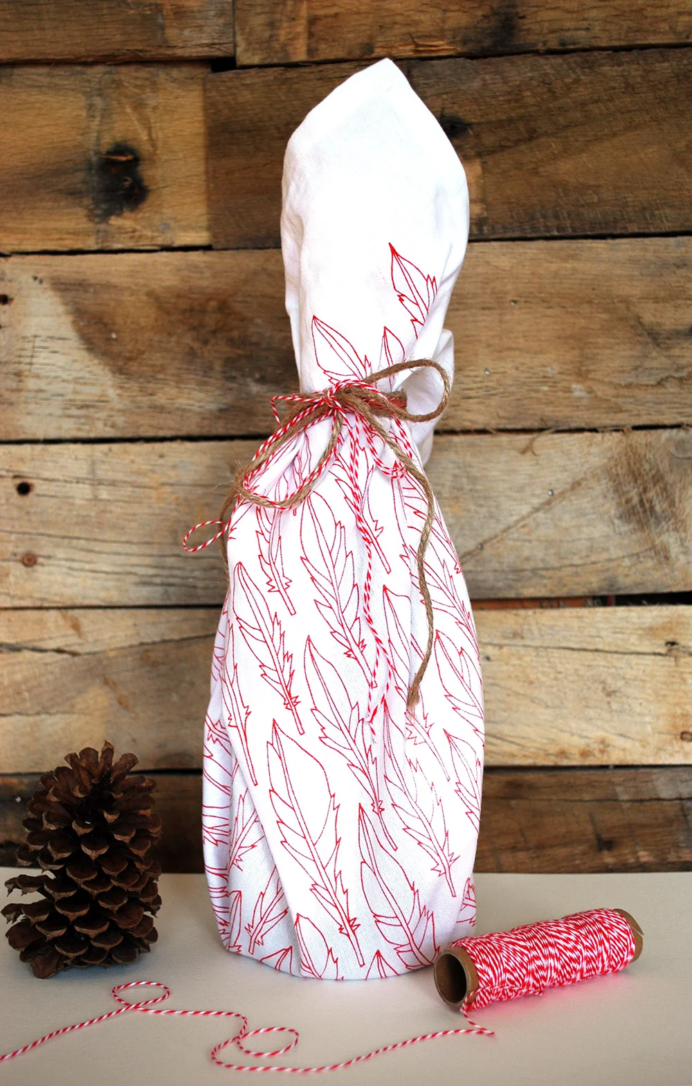  A tea towel is a perfect size to wrap up a bottle of wine, spirits or big beer.