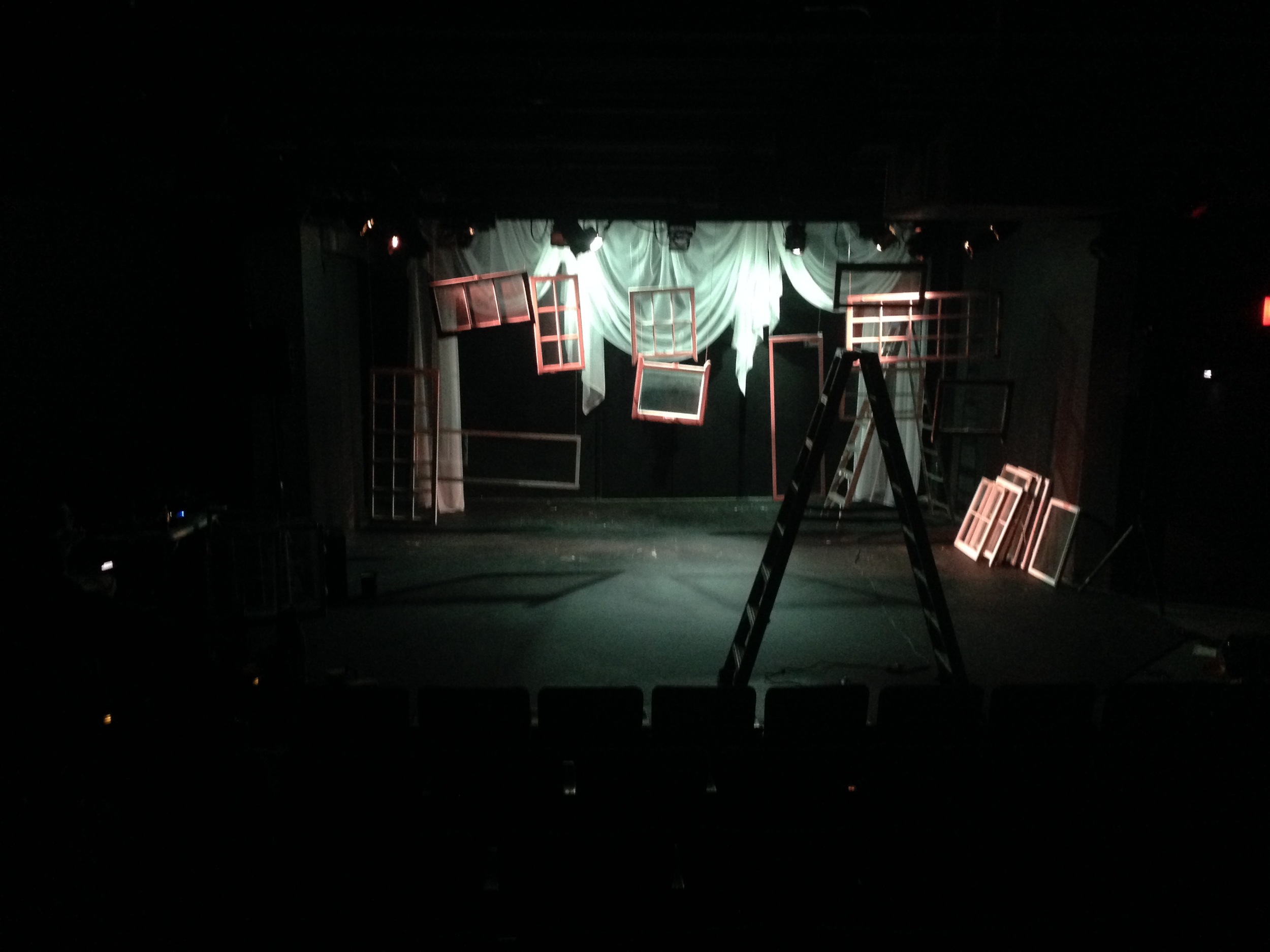  Scenic Design: Emily Boyd 