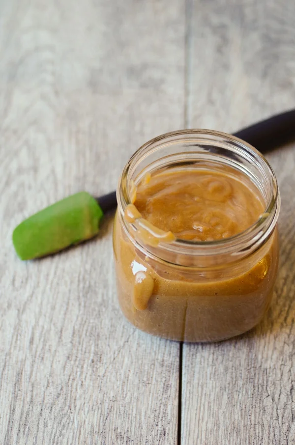 RAW VEGAN SALTED CARAMEL SAUCE