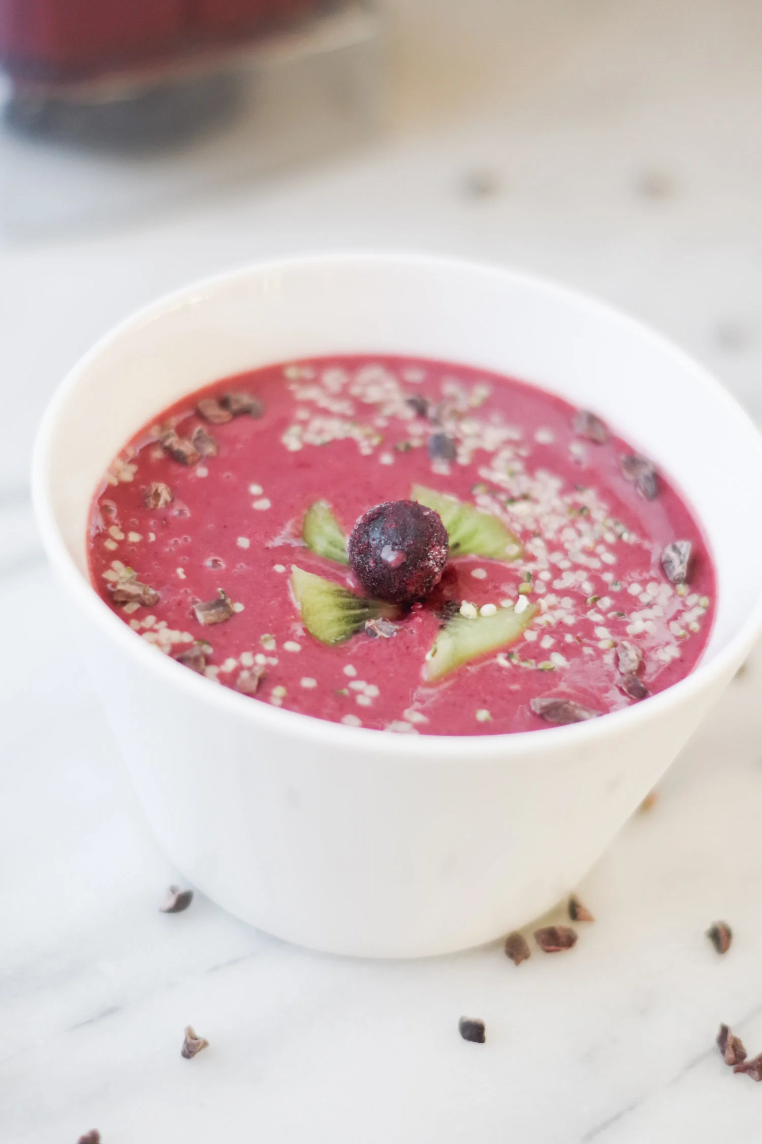 very berry smoothie bowl||by beautiful ingredient