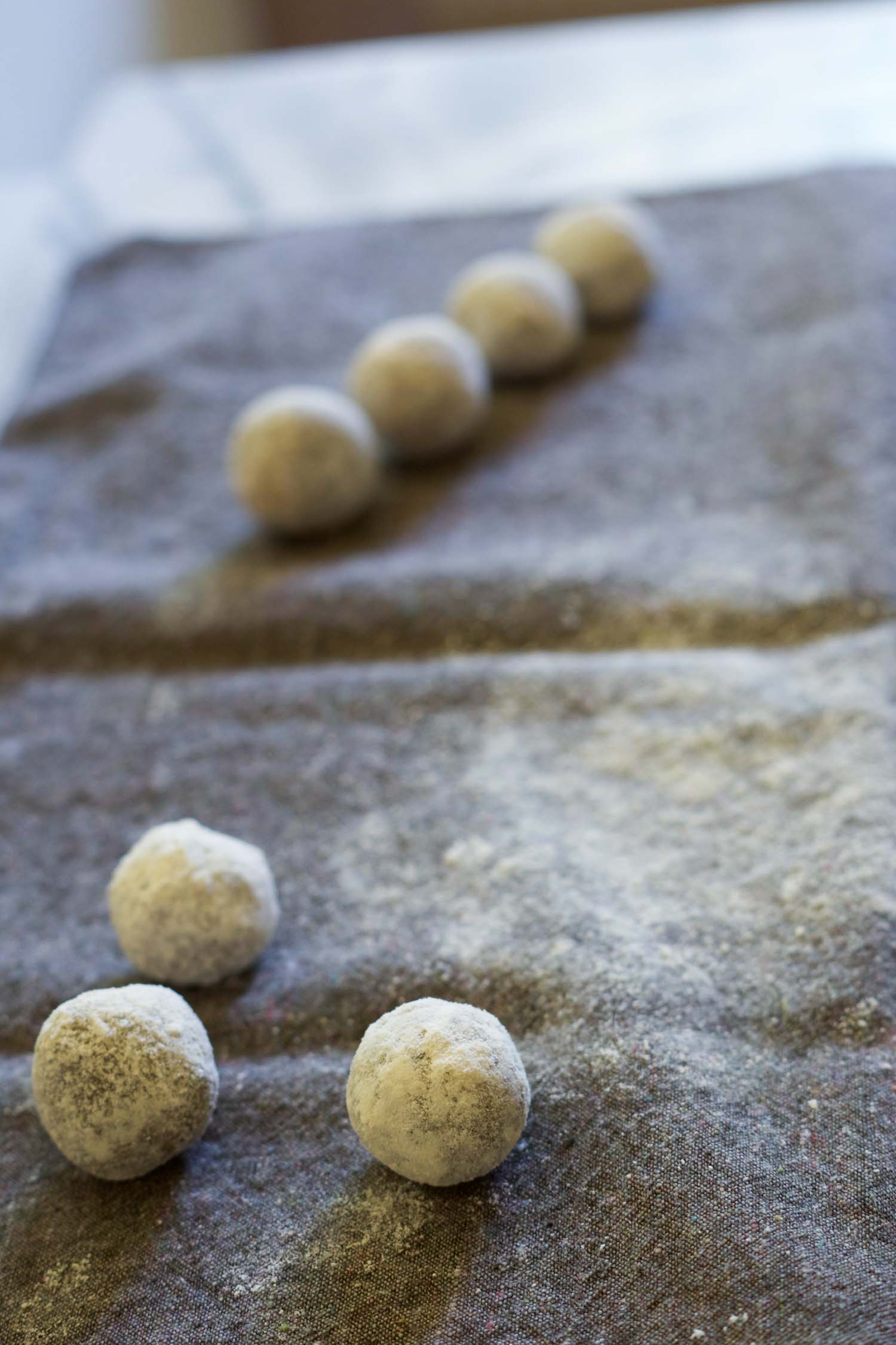 lime-bliss-balls-with-coconut-flour