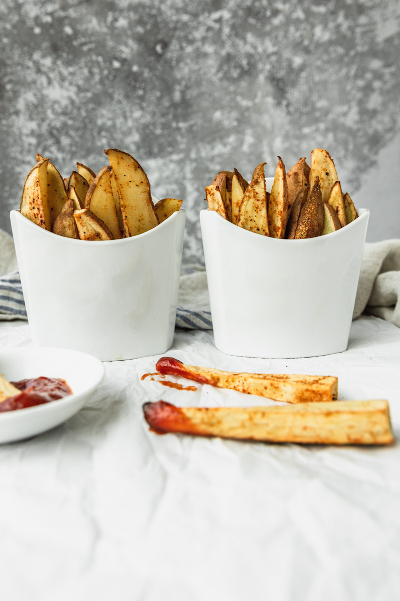 Seasoned Thick-Cut Oven-Baked Fries with No Oil by Beautiful Ingredient. #fries #nooil #oilfree #bakedfries #ovenbaked #thickcutfries #frenchfries #crispyfries #seasonedfries #recipe #vegan #plantbased #wfpb #glutenfree #snack #veggie #sidedish #comfortfood #potato #easy