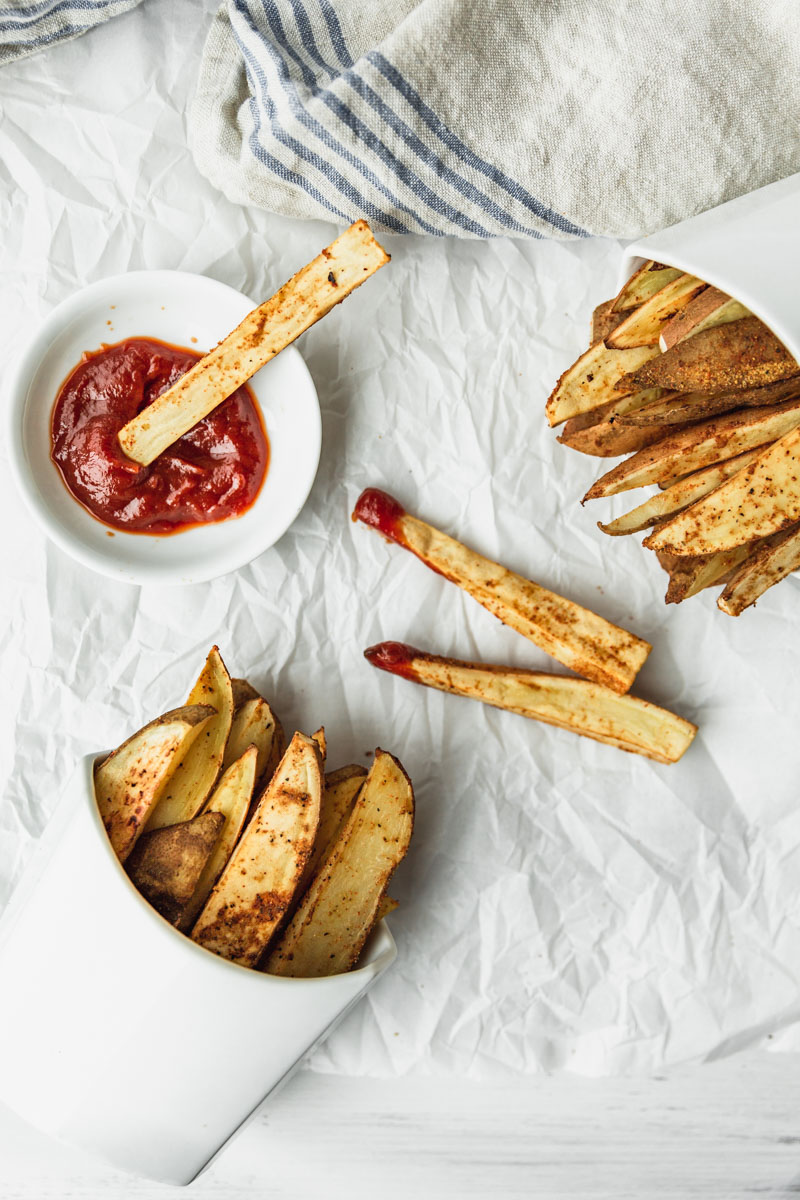 Seasoned Thick-Cut Oven-Baked Fries with No Oil by Beautiful Ingredient. #fries #nooil #oilfree #bakedfries #ovenbaked #thickcutfries #frenchfries #crispyfries #seasonedfries #recipe #vegan #plantbased #wfpb #glutenfree #snack #veggie #sidedish #comfortfood #potato #easy