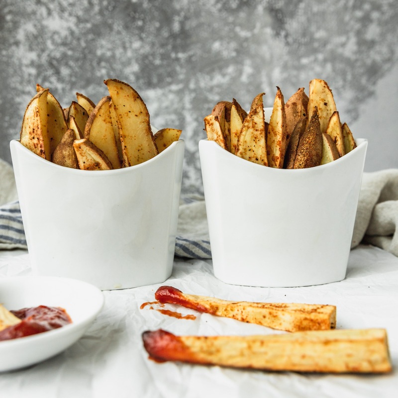 Seasoned Thick-Cut Oven-Baked Fries with No Oil by Beautiful Ingredient. #fries #nooil #oilfree #bakedfries #ovenbaked #thickcutfries #frenchfries #crispyfries #seasonedfries #recipe #vegan #plantbased #wfpb #glutenfree #snack #veggie #sidedish #comfortfood #potato #easy