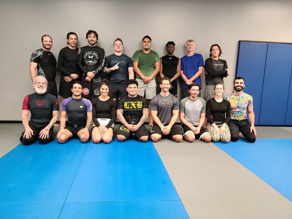 Thursday Night No-Gi 6PM

The work is done and the results are showing. Onward and upward.

 #bjj #jiujitsu #martialarts