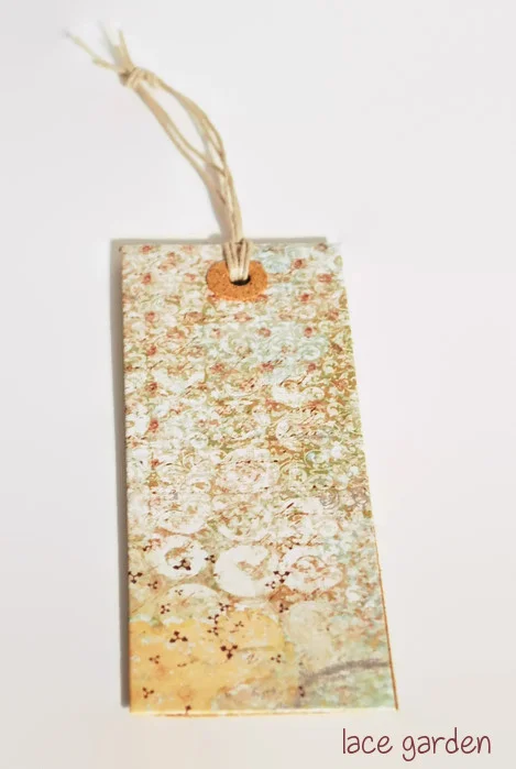 lace garden text.jpg