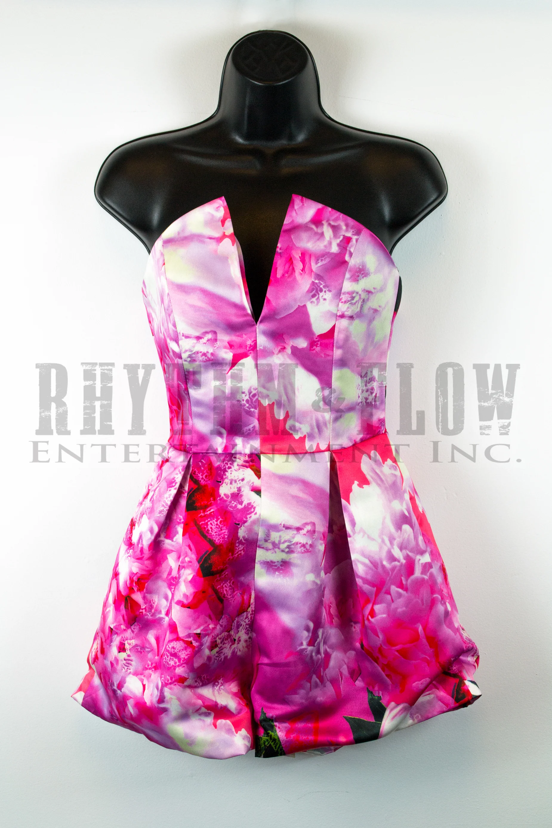 www.REINEFASHION.com