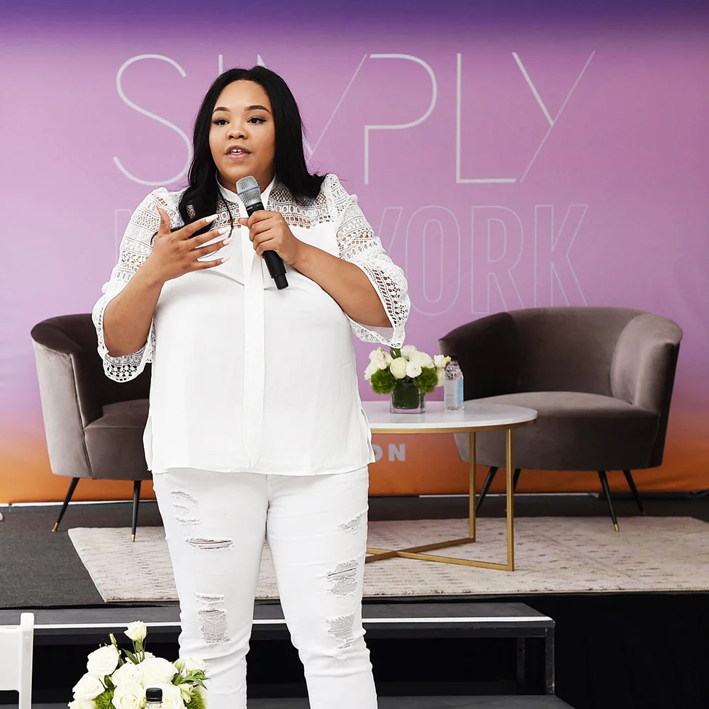 The Emma Rose Agency founder Tiffany Tolliver teaching the basics of creating a website